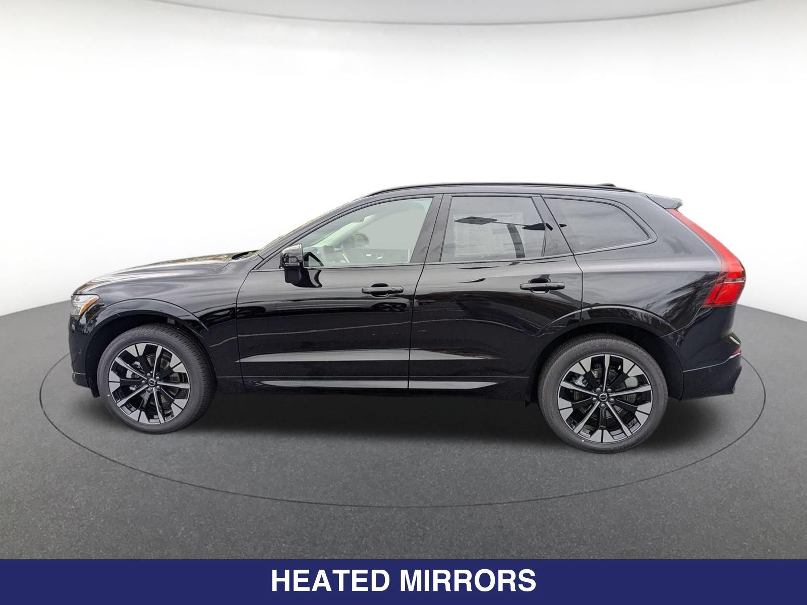 New 2026 Volvo XC60 B5 Plus w/ Protection Package Premier AWD/4WD image 7