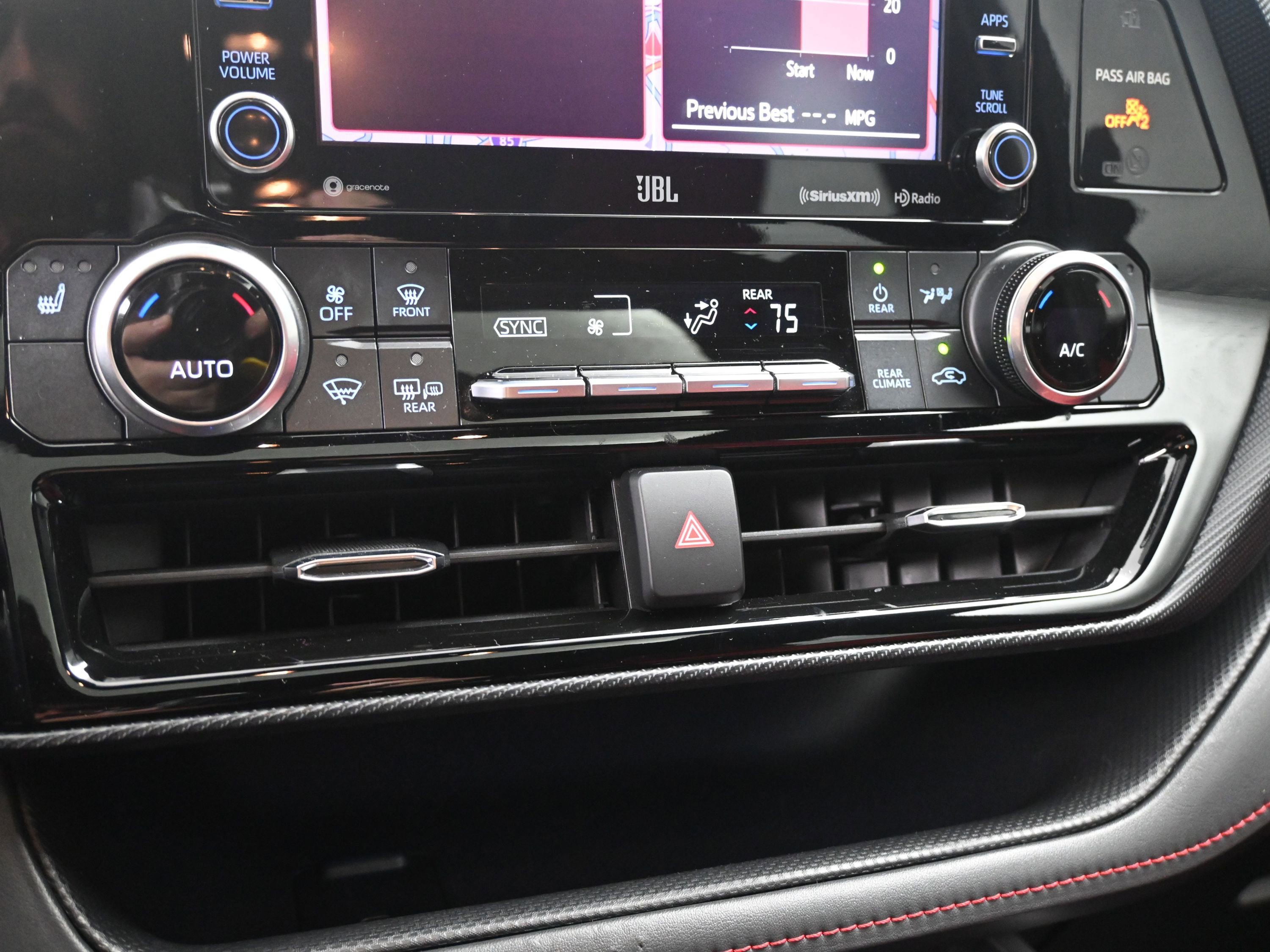 Certified 2021 Toyota Highlander XSE image 14