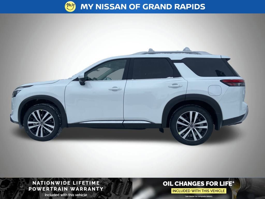 New 2025 Nissan Pathfinder Platinum image 7