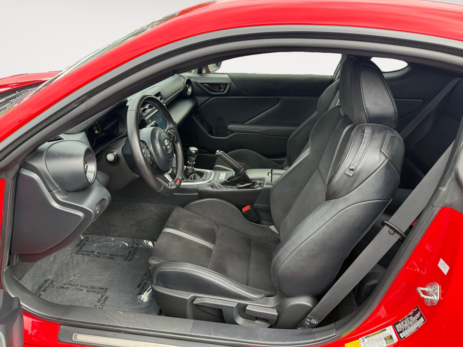 Used 2022 Toyota GR86 Premium w/ ALL Weather Mat Package (TMS) RWD image 10