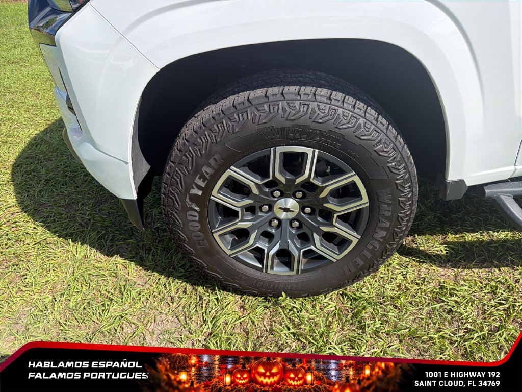 Used 2023 Chevrolet Colorado Z71 w/ Z71 Convenience Package 2 AWD/4WD image 10