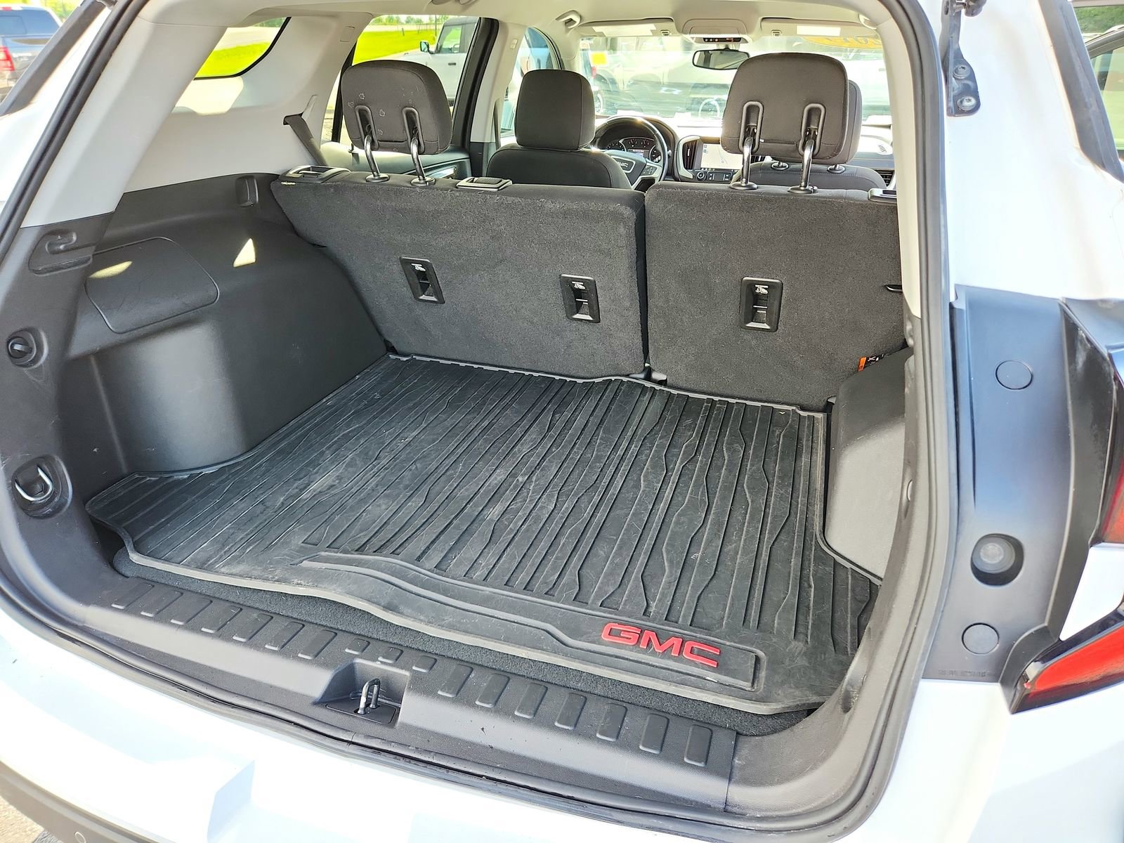 Used 2019 GMC Terrain SLE w/ Driver Convenience Package AWD/4WD image 30