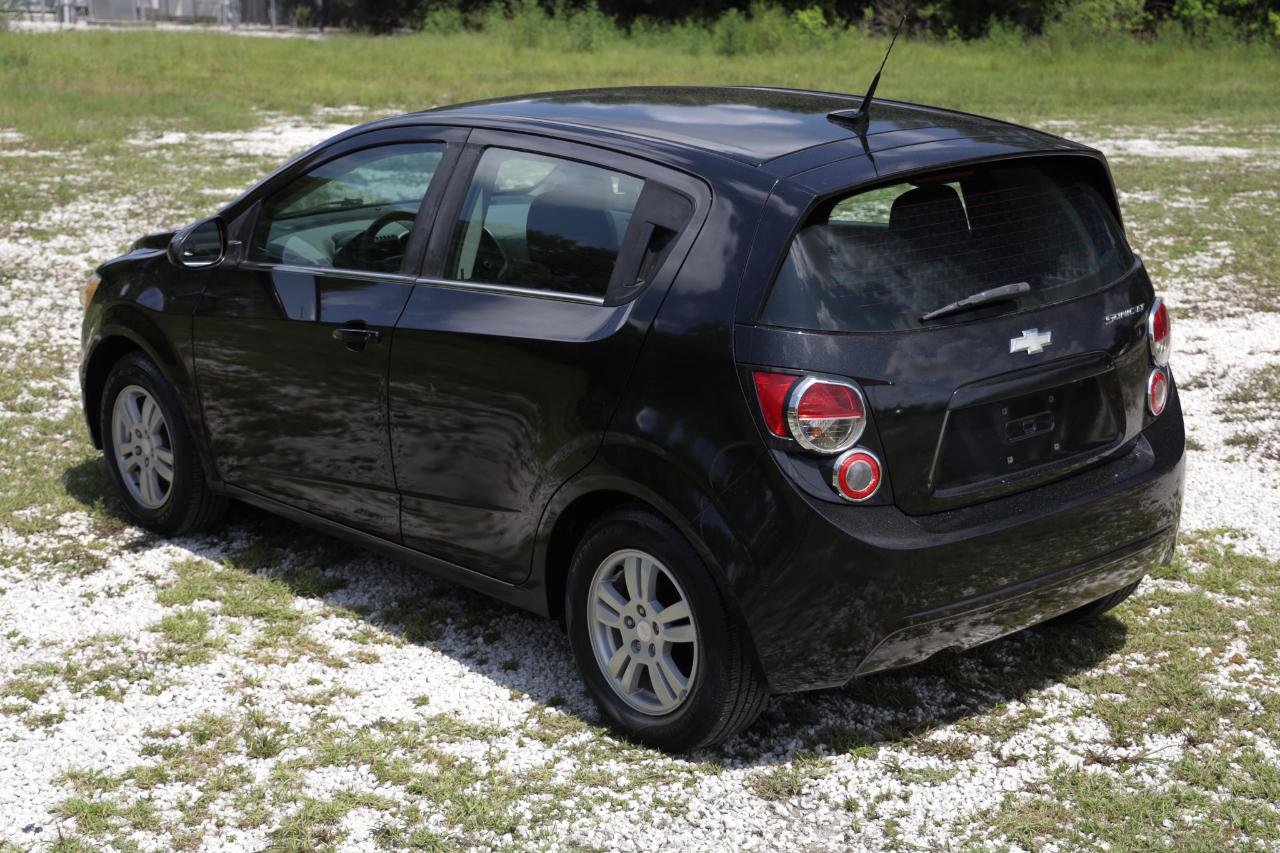 Used 2014 Chevrolet Sonic LT FWD image 5