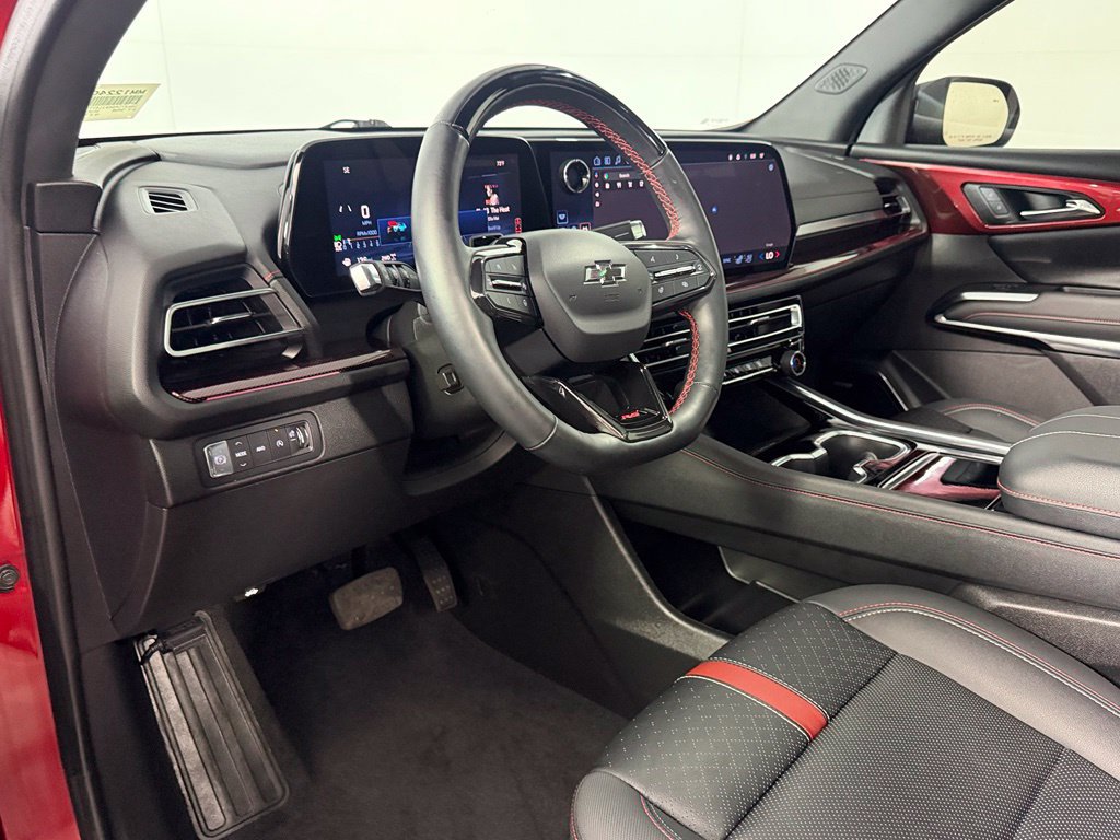 Used 2024 Chevrolet Traverse RS AWD/4WD image 16