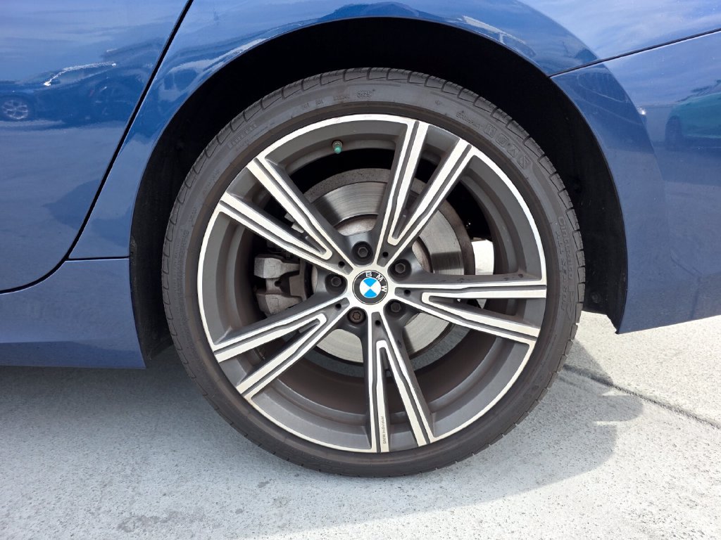 Certified 2023 BMW 330i Sedan w/ Driving Assistance Package RWD image 23