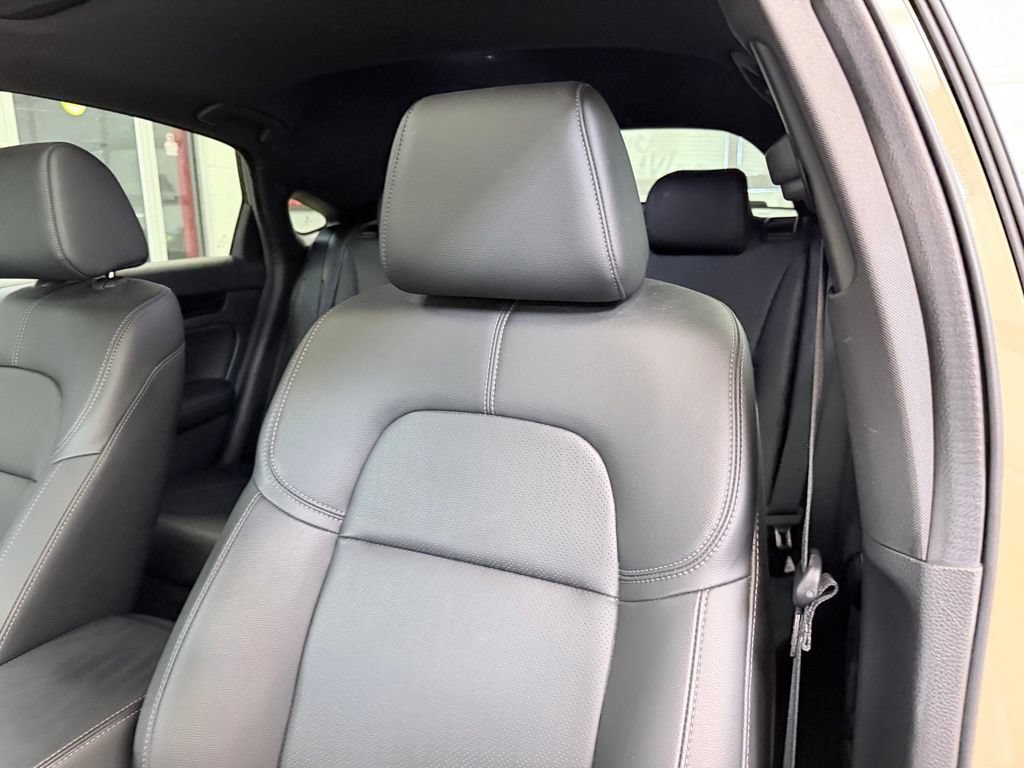 Used 2025 Honda Civic Sport Touring image 18