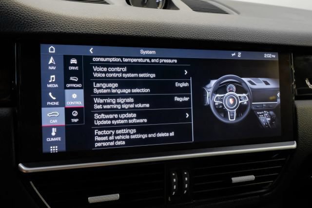 Used 2019 Porsche Cayenne AWD/4WD image 35