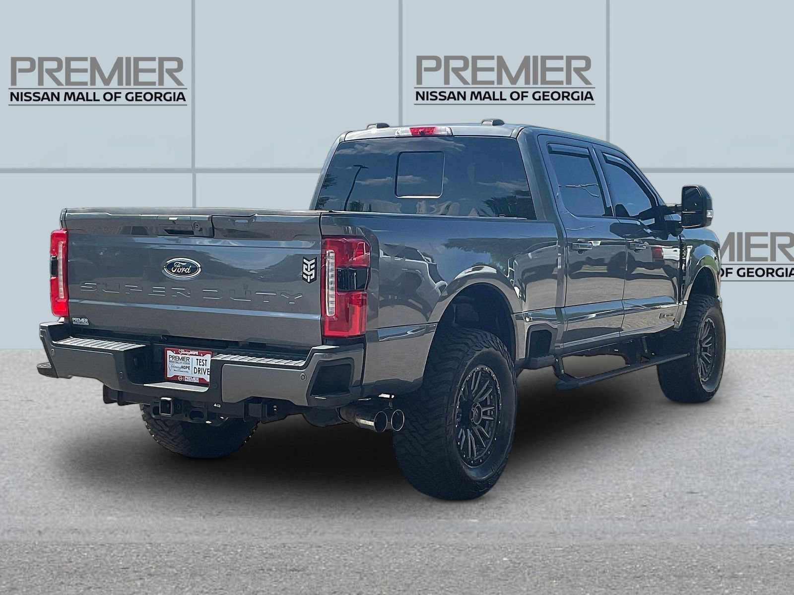 Used 2023 Ford F250 Lariat w/ Lariat Ultimate Package AWD/4WD image 7