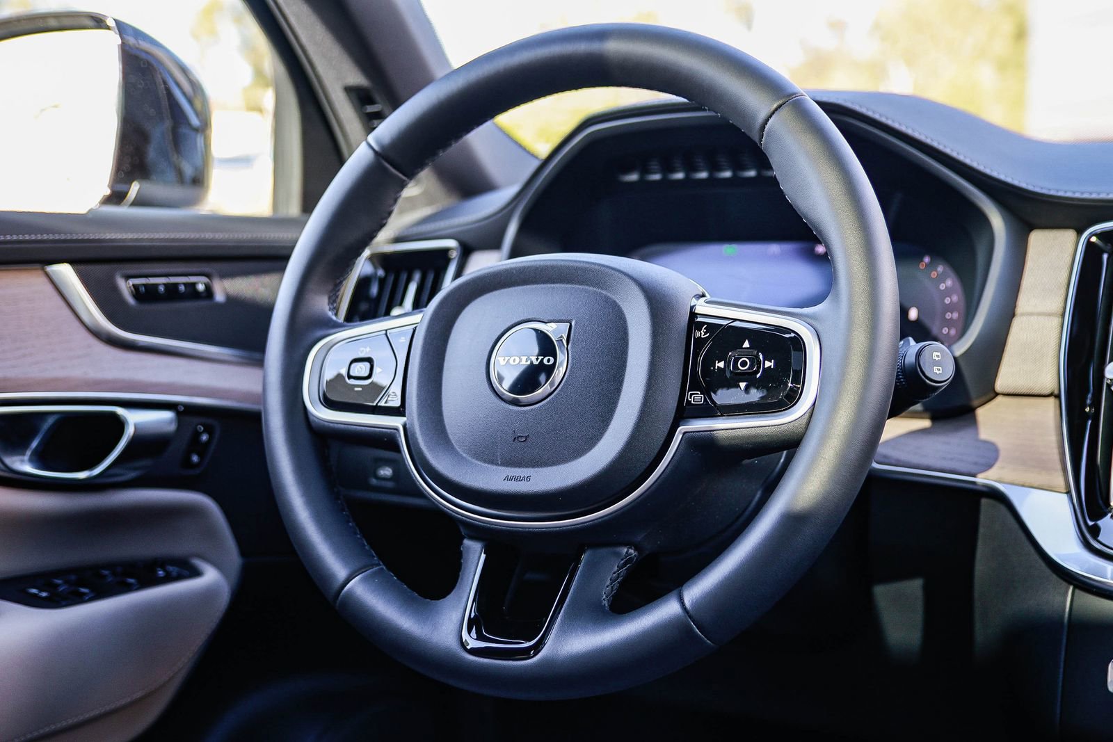 Certified 2026 Volvo XC90 B6 Plus w/ Protection Package image 17