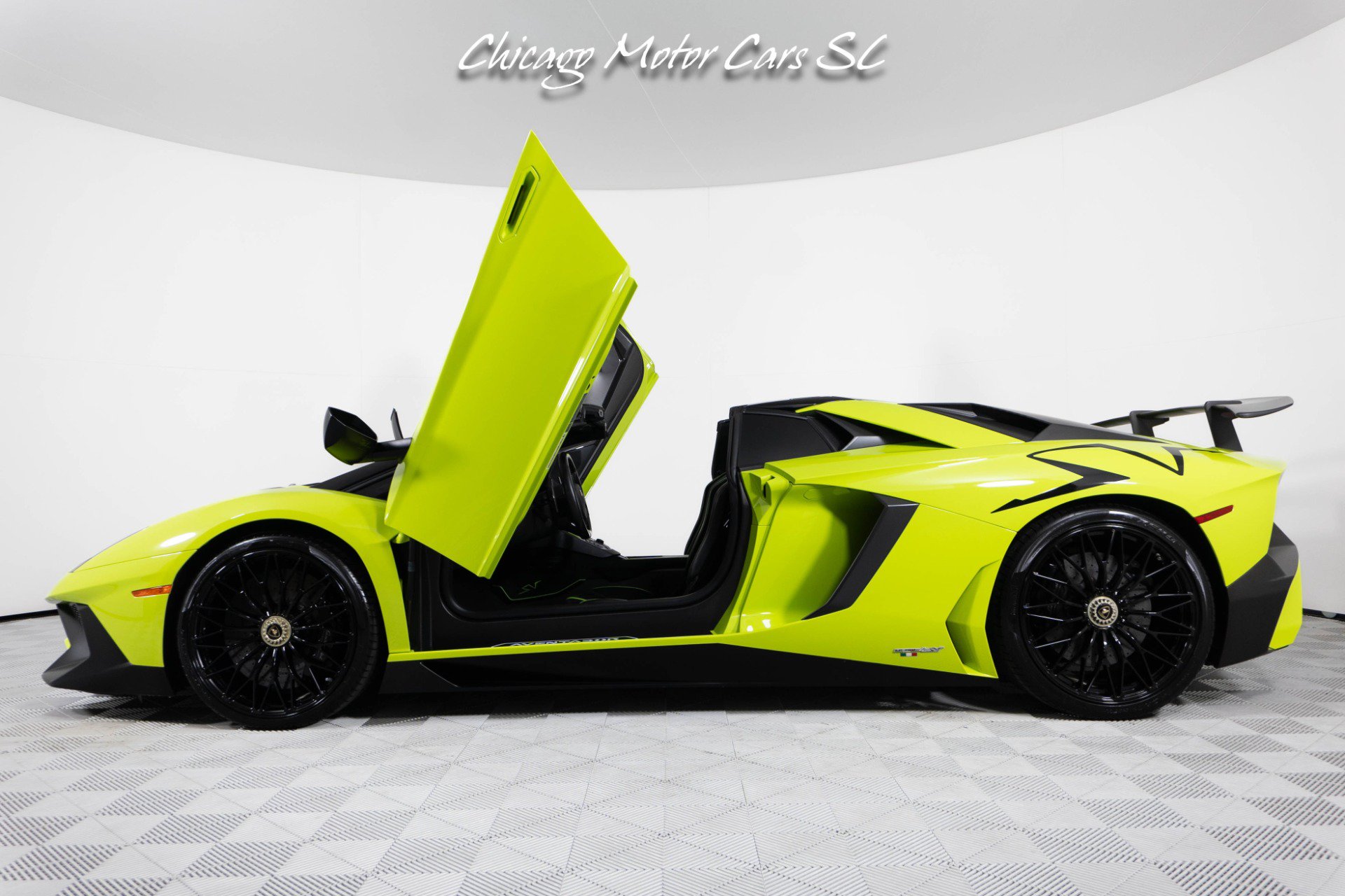 Used 2016 Lamborghini Aventador LP 750-4 Superveloce AWD/4WD image 11
