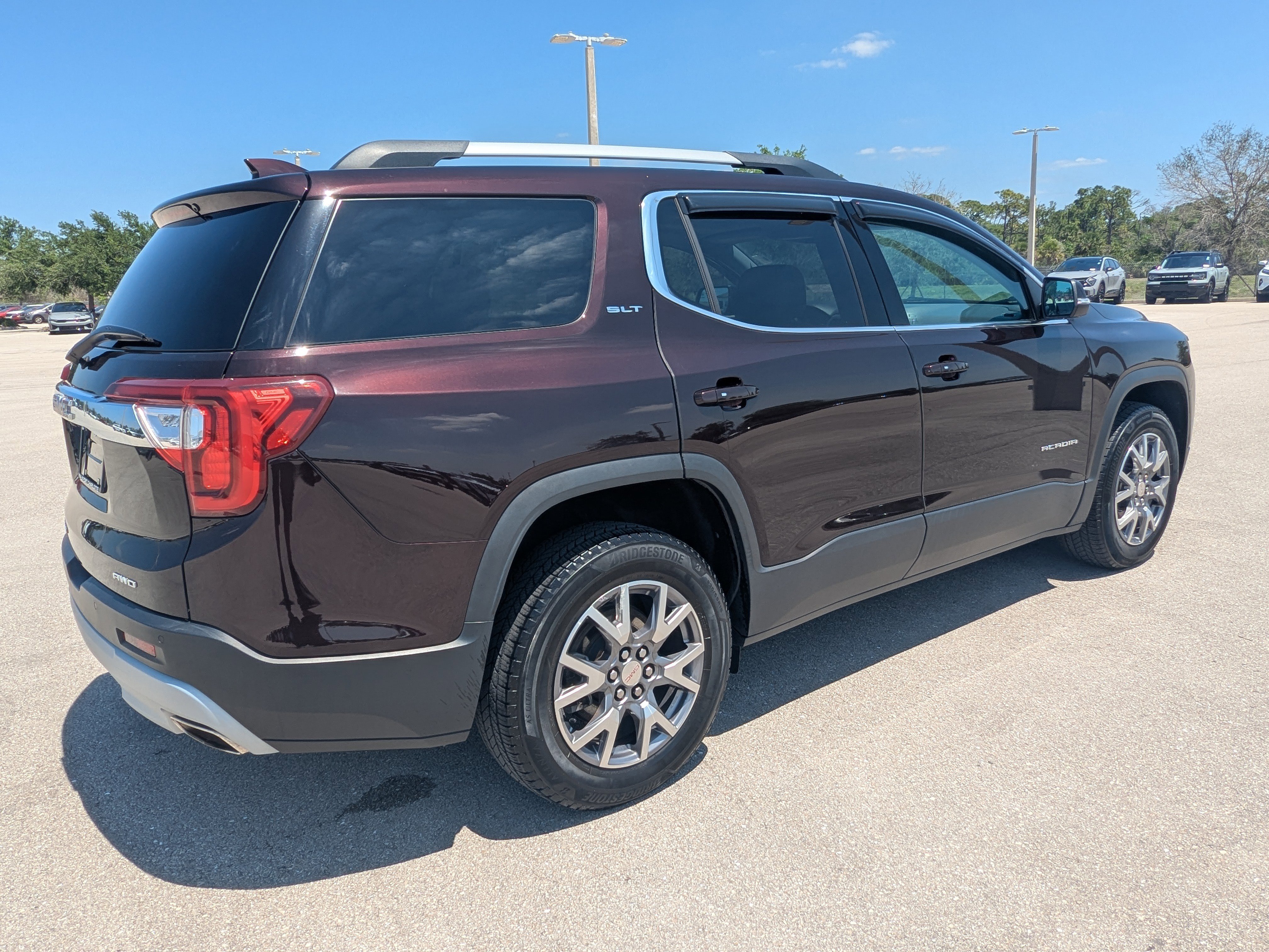 Used 2021 GMC Acadia SLT w/ Premium Package image 5