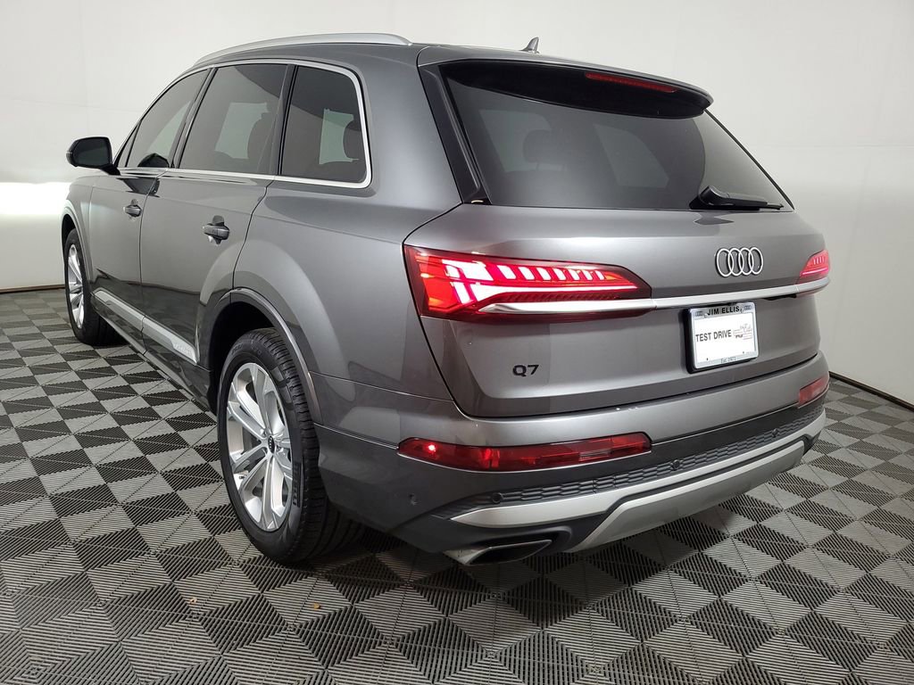 Used 2025 Audi Q7 2.0T Premium w/ Convenience Package AWD/4WD image 4