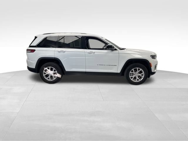Used 2022 Jeep Grand Cherokee Limited image 6