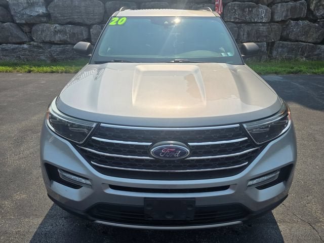 Used 2020 Ford Explorer XLT w/ Equipment Group 202A AWD/4WD image 9