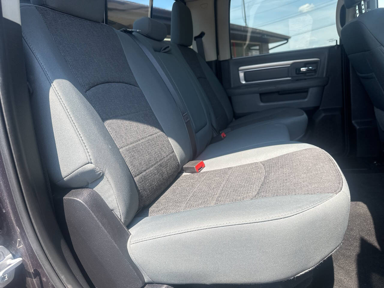 Used 2015 RAM 1500 Big Horn AWD/4WD image 39