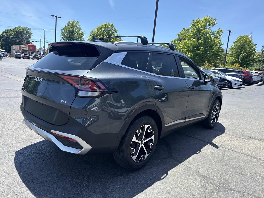 Used 2024 Kia Sportage EX AWD/4WD image 8