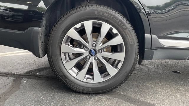 Used 2017 Subaru Outback 3.6R Touring AWD/4WD image 37
