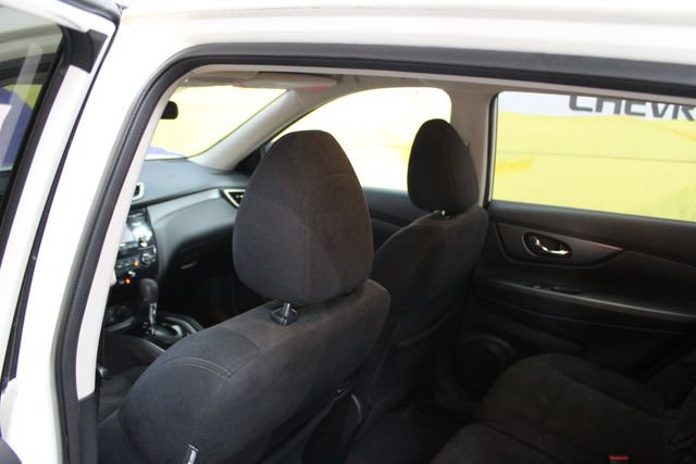 Used 2015 Nissan Rogue SV AWD/4WD image 10