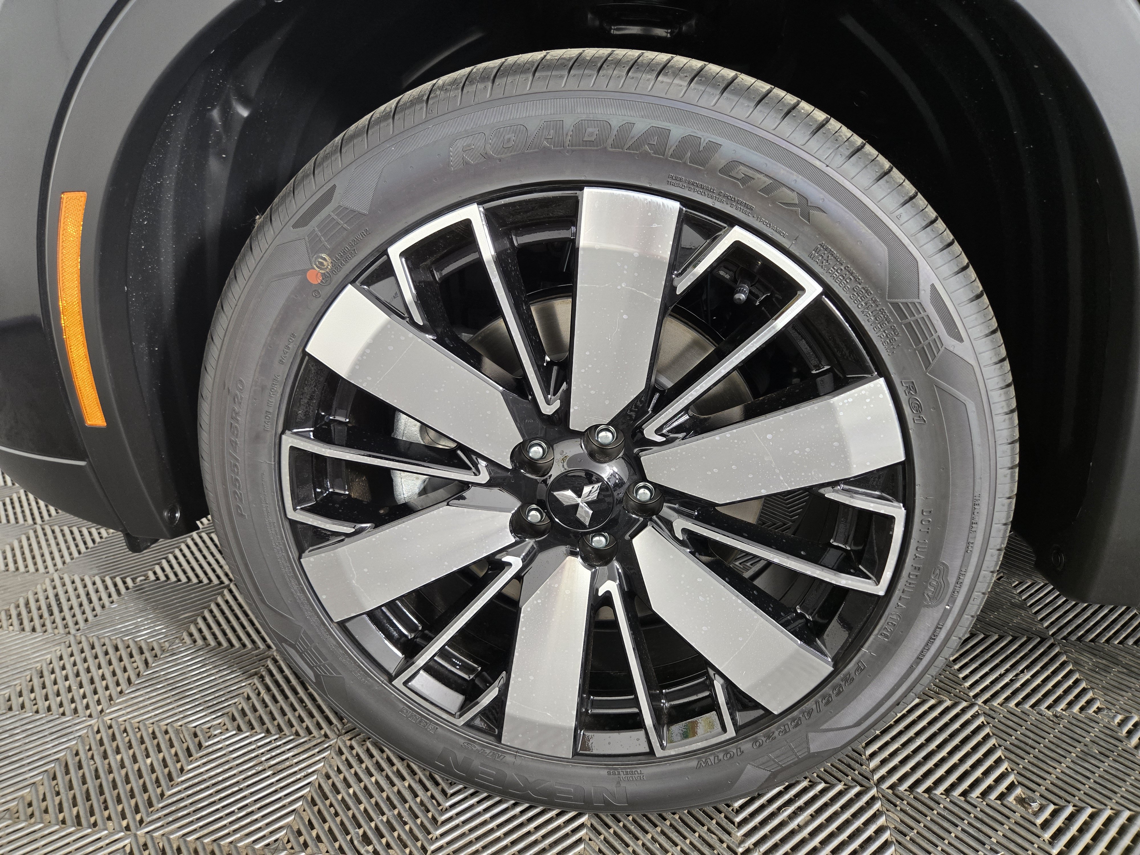 New 2026 Mitsubishi Outlander SE FWD image 33