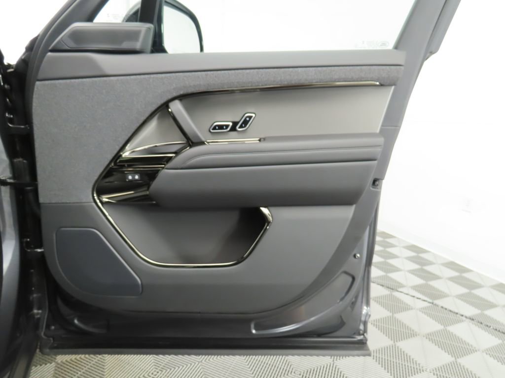 New 2025 Land Rover Range Rover Sport Dynamic SE image 27
