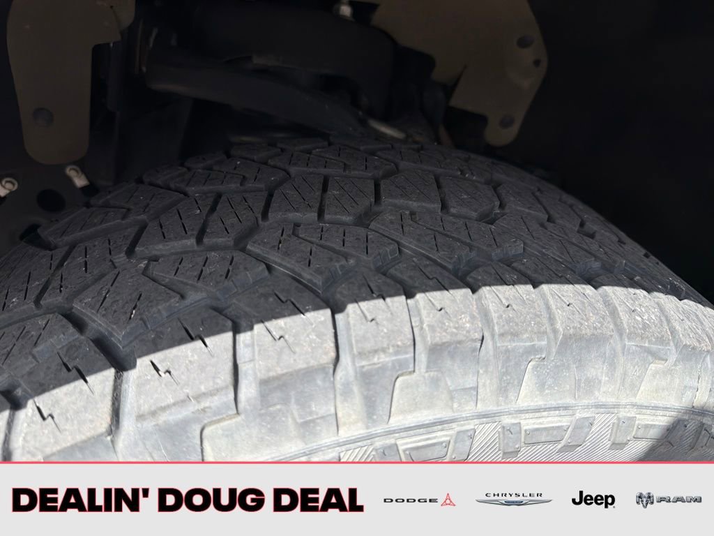 Used 2017 Ford F150 Lariat w/ Equipment Group 502A Luxury AWD/4WD image 22