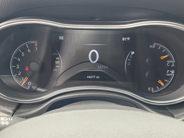 Used 2021 Jeep Grand Cherokee Laredo RWD image 16