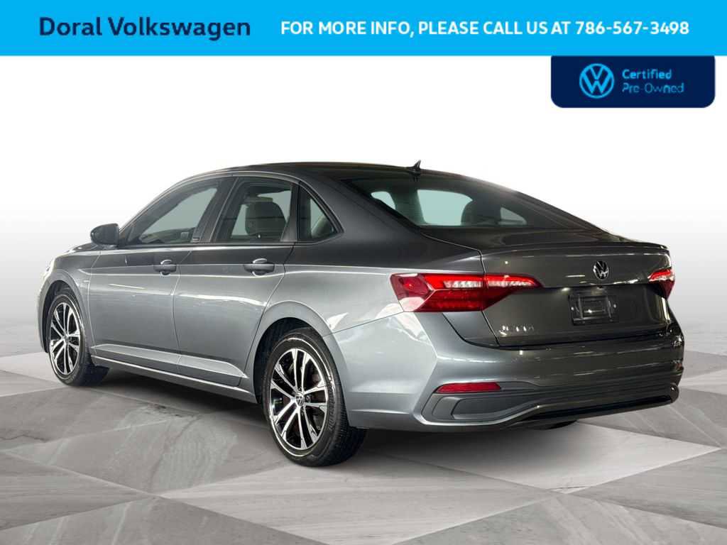 Certified 2023 Volkswagen Jetta Sport image 6