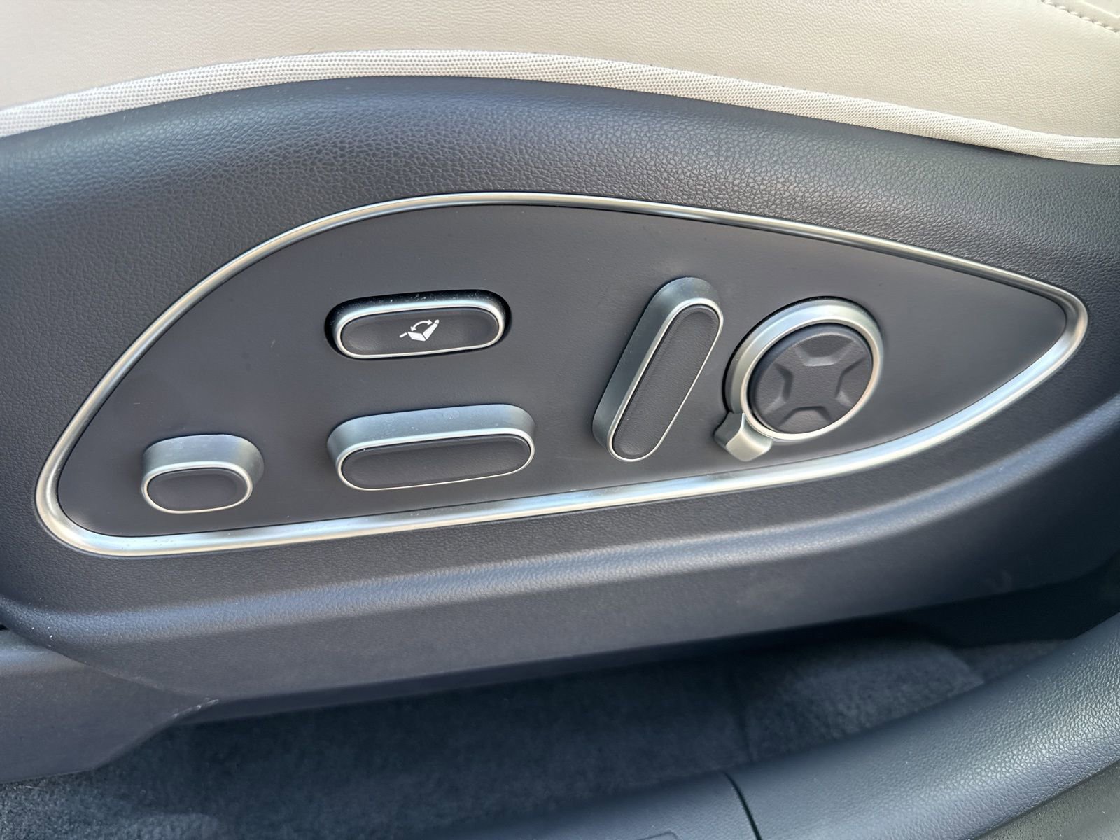 Used 2026 Hyundai Palisade Calligraphy image 26