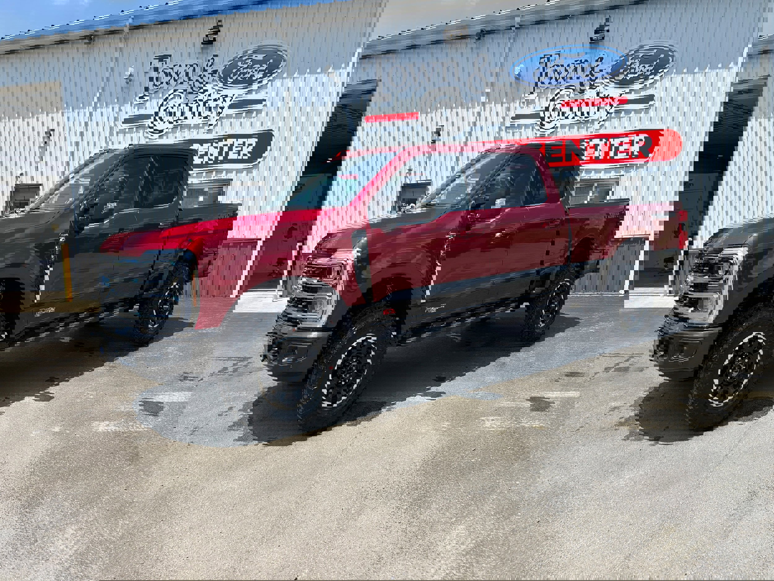 New 2025 Ford F250 King Ranch w/ Tremor Off-Road Package image 5
