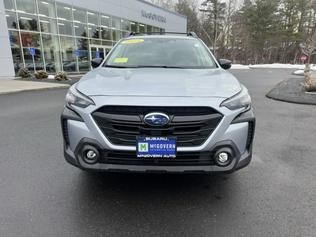 Used 2023 Subaru Outback Onyx Edition image 2
