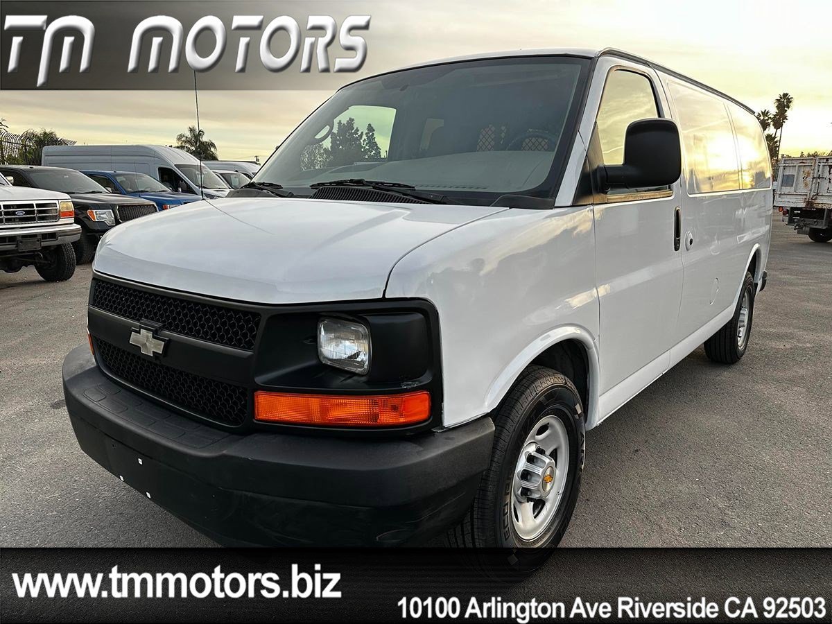 Used 2007 Chevrolet Express 2500 image 1
