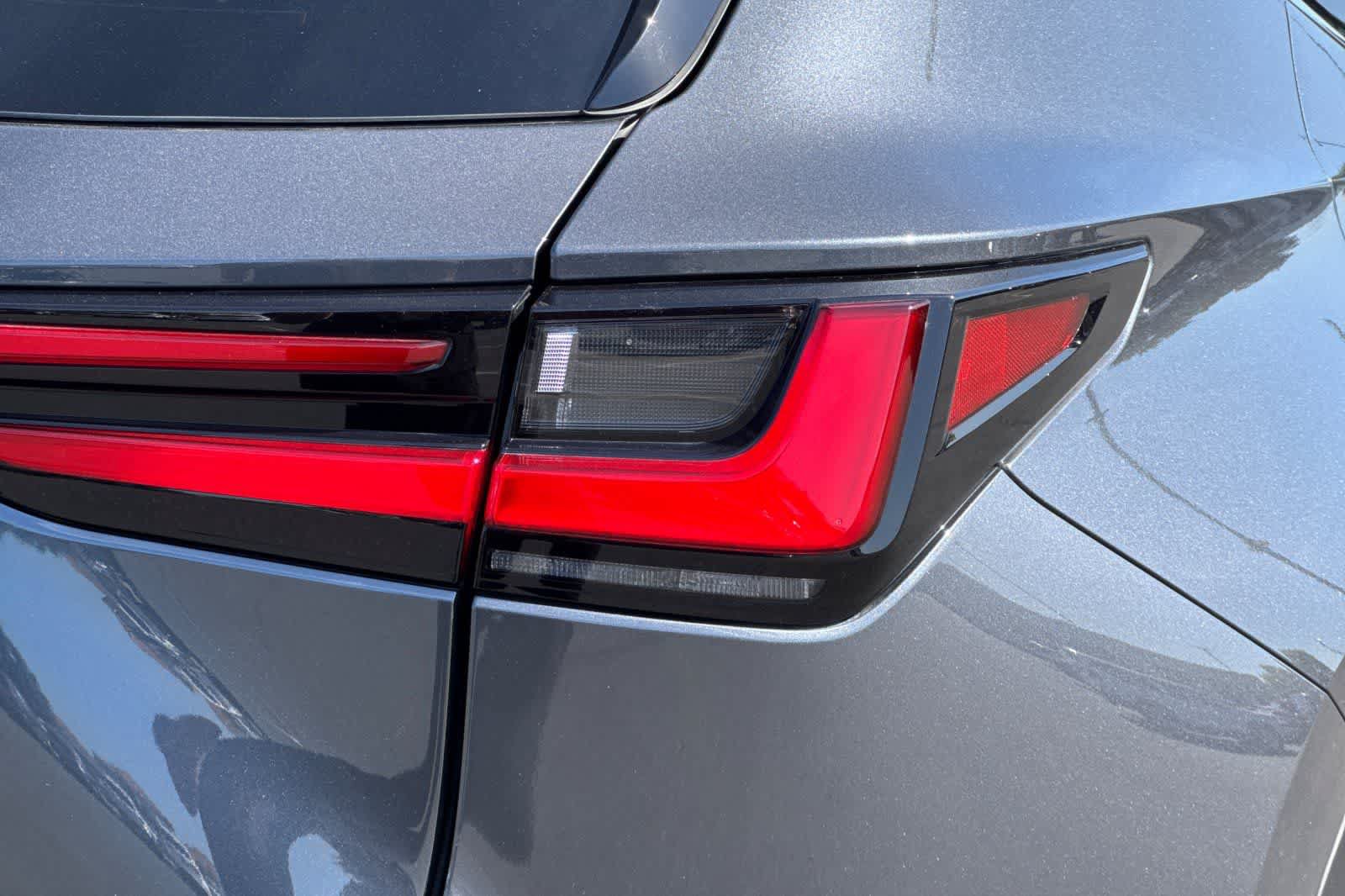 Used 2024 Lexus NX 350h AWD w/ Vision Package image 32