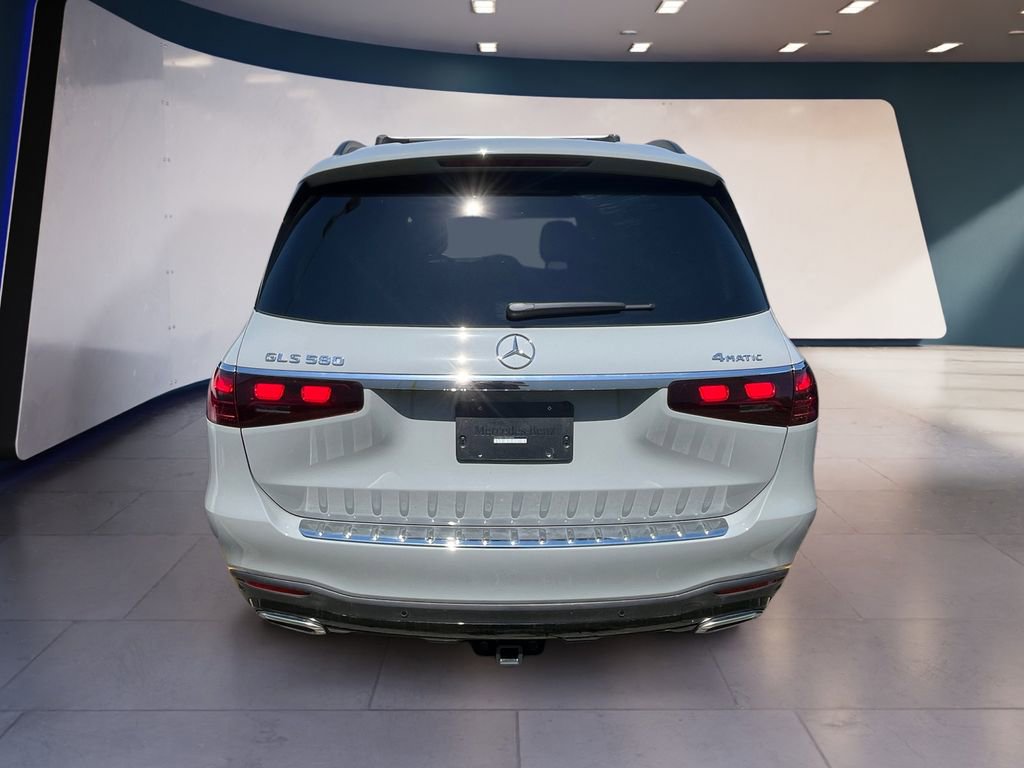 Used 2026 Mercedes-Benz GLS 580 4MATIC image 3