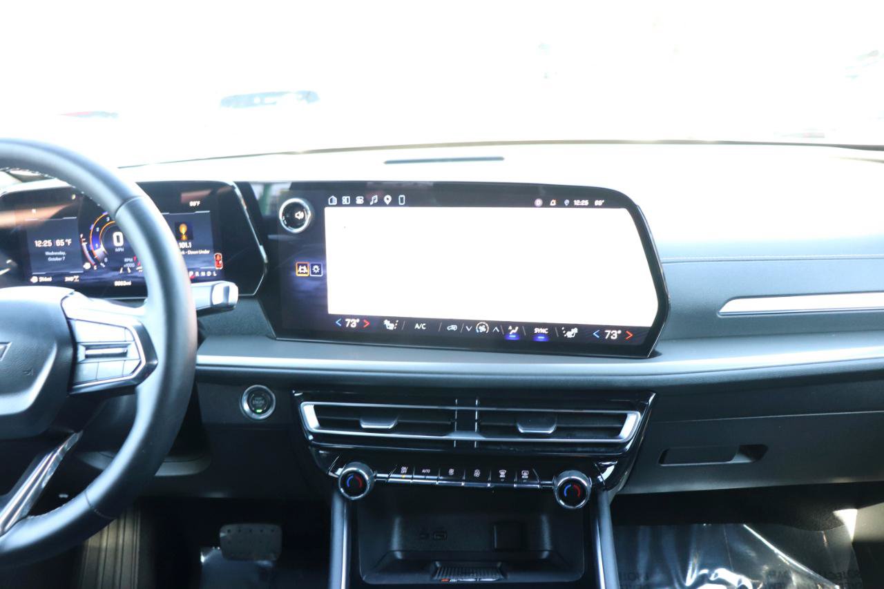 Used 2026 Chevrolet Traverse LT AWD/4WD image 21