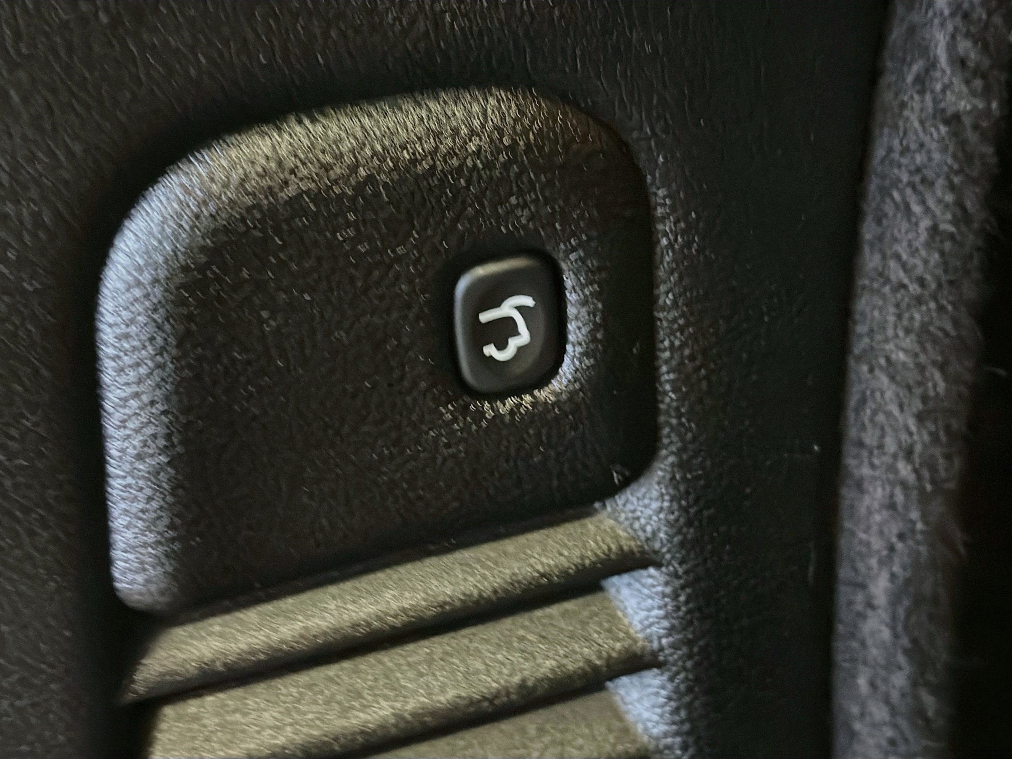 Used 2025 Dodge Durango GT AWD/4WD image 30