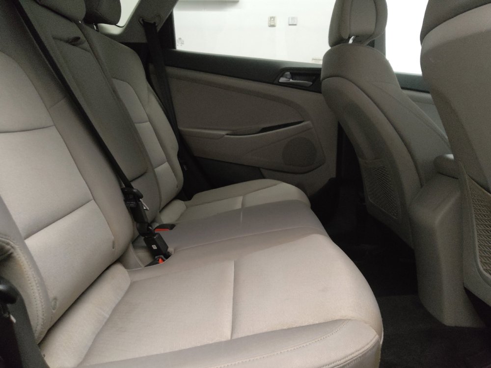 Used 2016 Hyundai Tucson SE w/ Option Group 02 FWD image 19