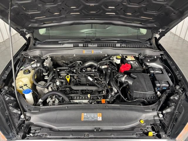 Used 2019 Ford Fusion SE FWD image 28