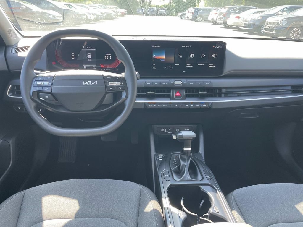 Used 2025 Kia K4 FWD image 13