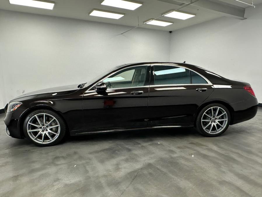 Used 2018 Mercedes-Benz S 560 4MATIC Sedan w/ AMG Line Exterior image 5