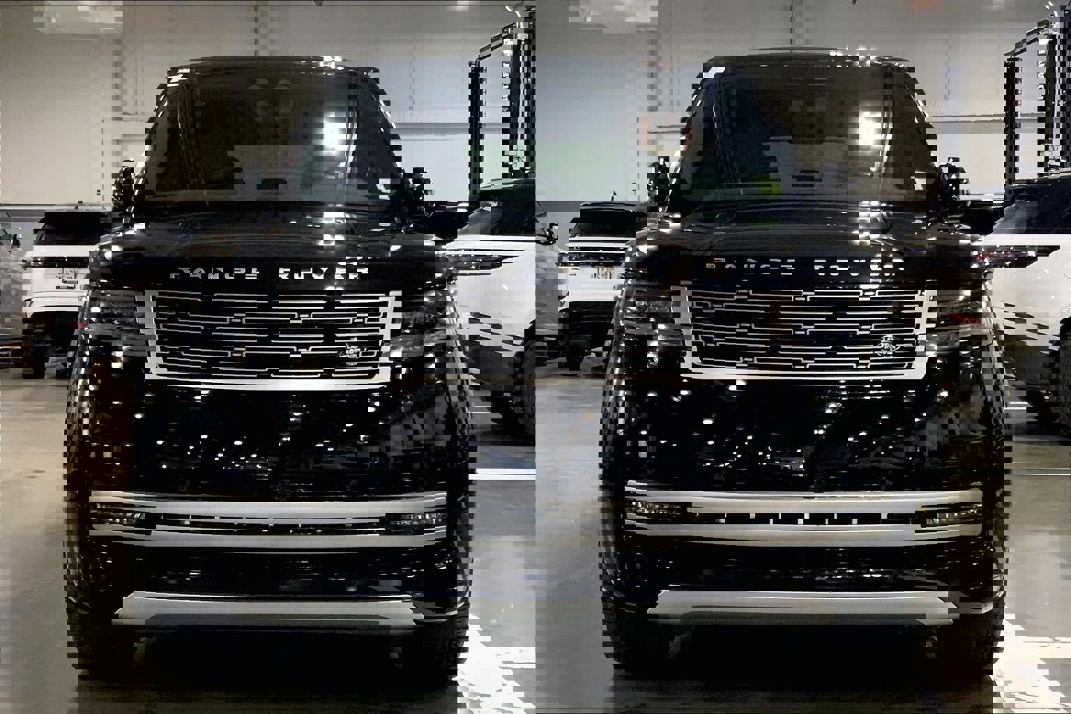 New 2026 Land Rover Range Rover SE image 3