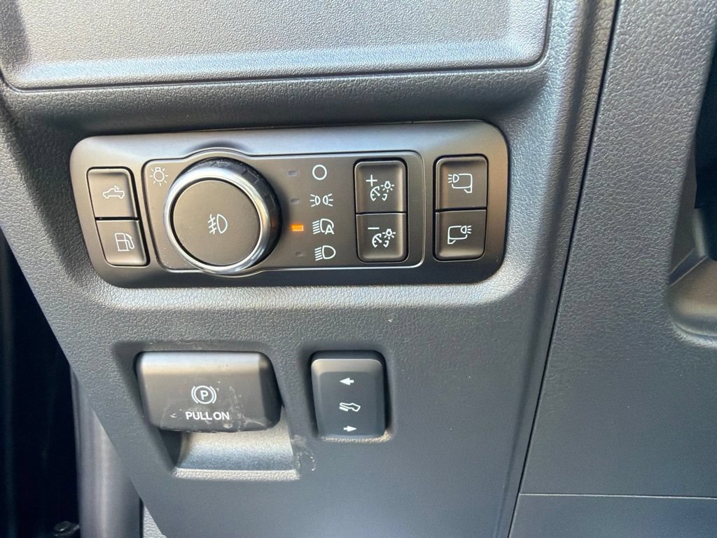 Used 2025 Ford F150 Lariat w/ Equipment Group 501A Mid AWD/4WD image 37