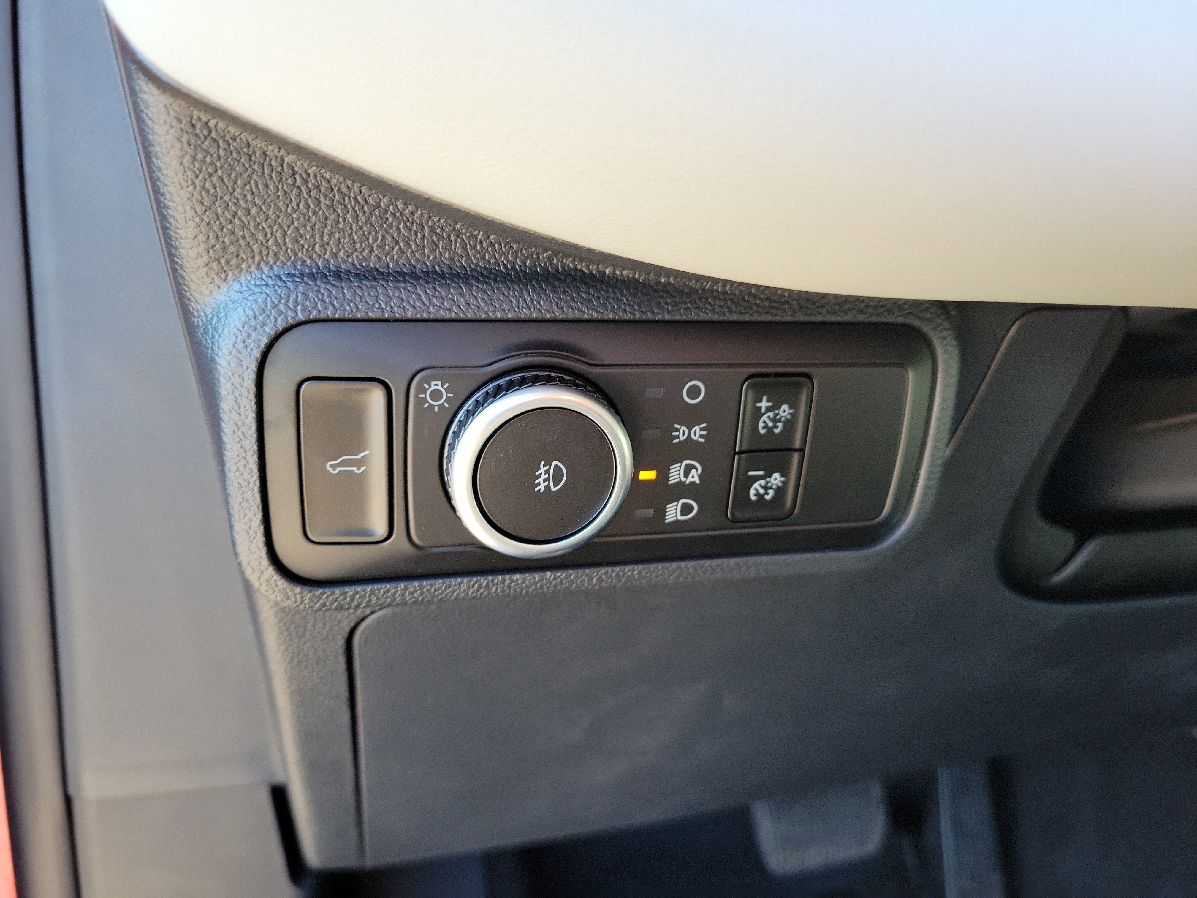 New 2026 Ford Explorer Platinum w/ LUX Leather Package image 31