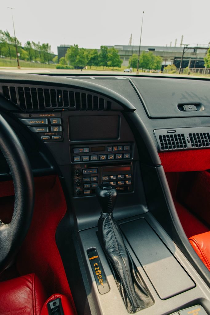 Used 1990 Chevrolet Corvette Convertible image 51