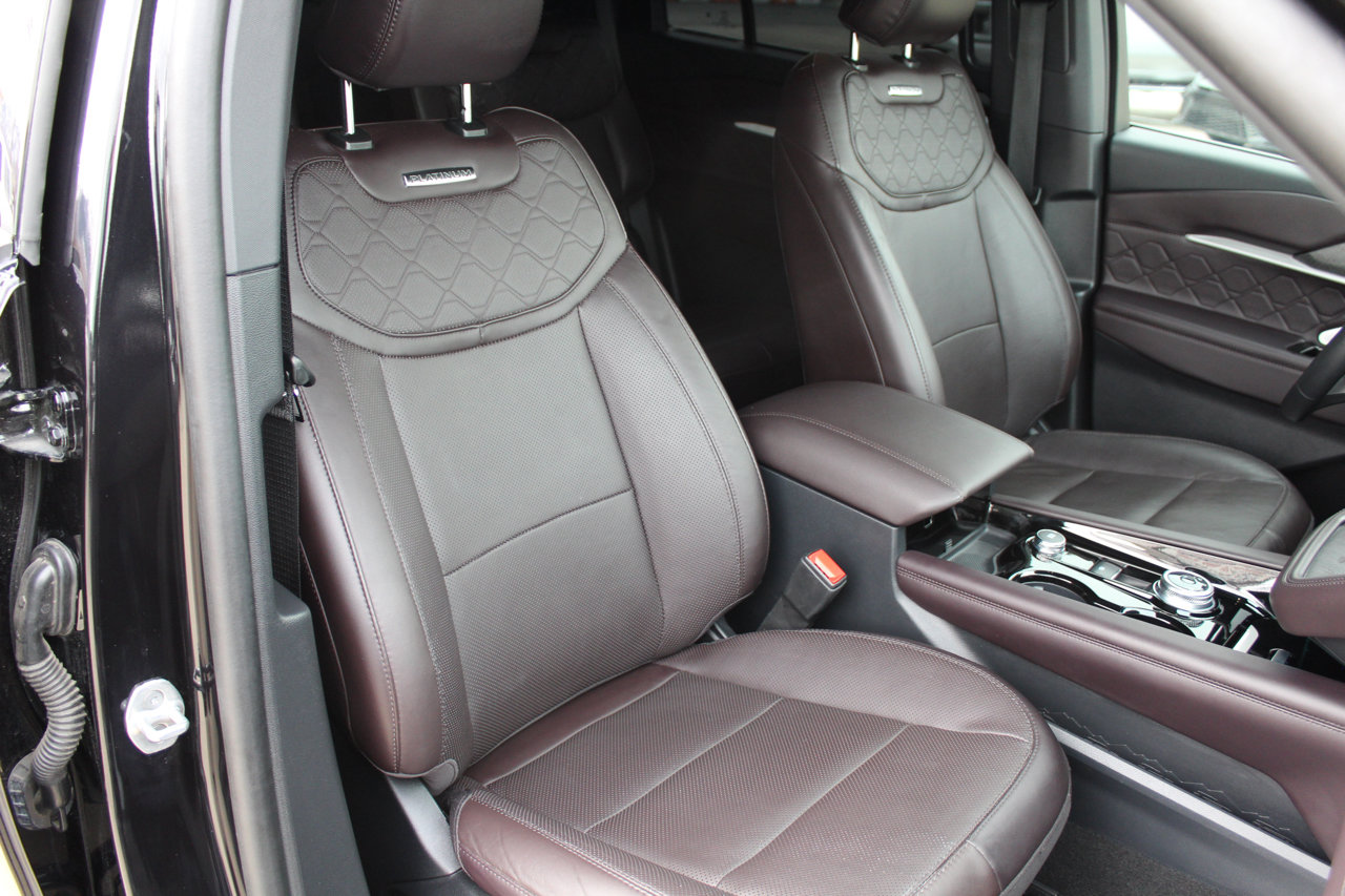 Used 2025 Ford Explorer Platinum w/ LUX Leather Package image 77