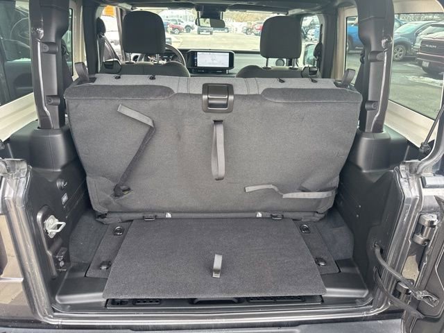 Certified 2025 Jeep Wrangler Sport AWD/4WD image 29