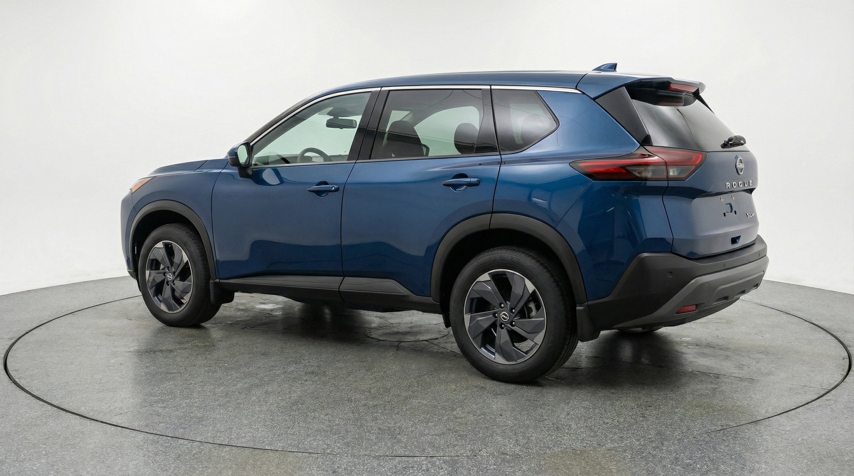 Used 2025 Nissan Rogue SV image 6