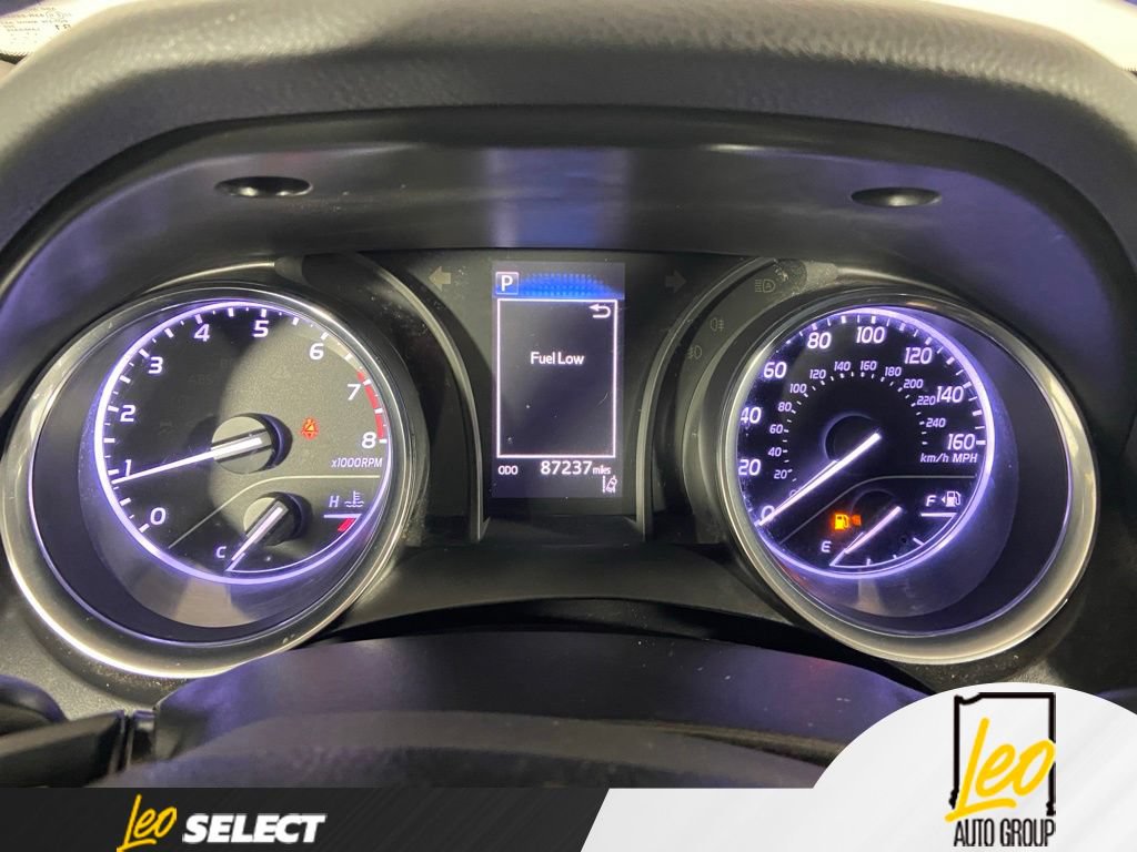 Used 2020 Toyota Camry SE w/ Audio Package FWD image 14