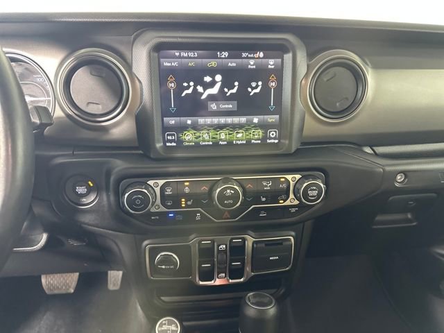 Used 2023 Jeep Wrangler Unlimited w/ Cold Weather Group image 21
