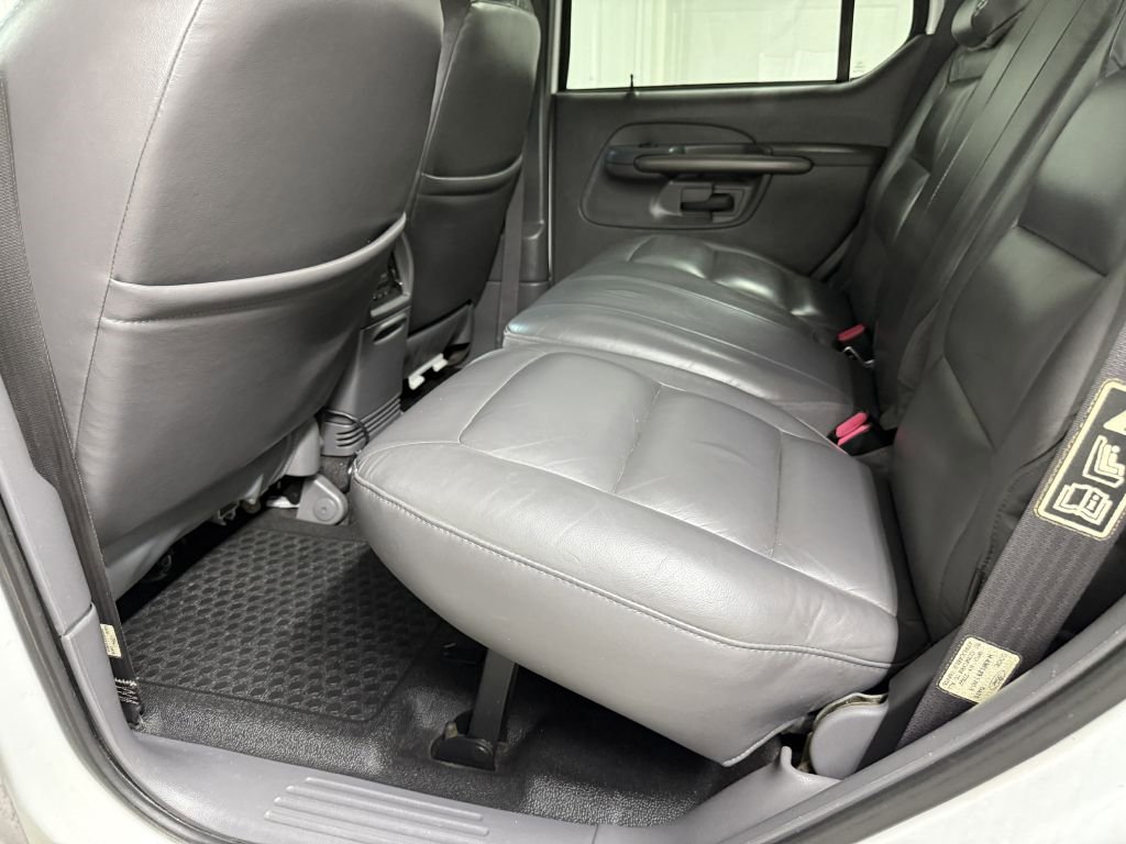 Used 2001 Ford Explorer Sport Trac 4x4 image 22