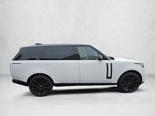 New 2025 Land Rover Range Rover Long Wheelbase SE image 4